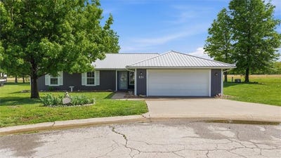 /international/us/531-s-truman-road-archie-mo-110107755574/