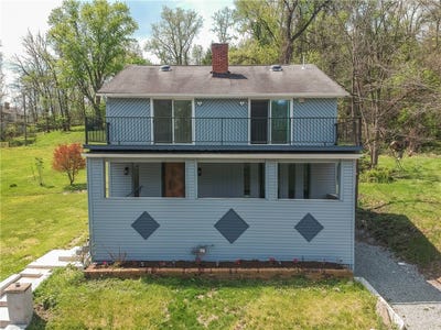/international/us/2513-grove-rd-south-park-pa-110107637276/