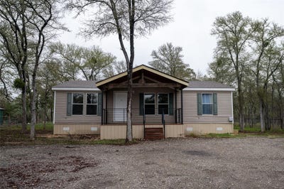 /international/us/362-saint-johns-rd-dale-tx-110109143356/