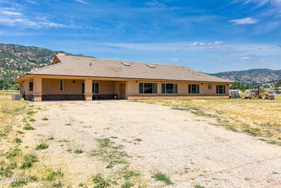 /international/us/28900-bear-valley-road-tehachapi-ca-110100745964/?lang=zh-cn