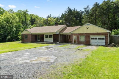 /international/us/6891-cumberland-road-springfield-wv-110099368906/
