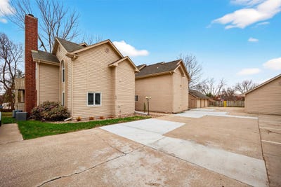 /international/us/401-se-lowell-drive-ankeny-ia-110107076969/