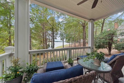 /international/us/1001-b-marina-cove-lane-greensboro-ga-110108474422/