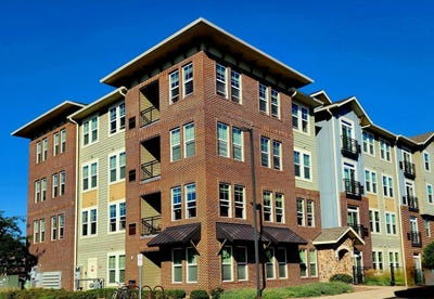 /international/us/670-e-algonquin-road-schaumburg-il-110106337730/