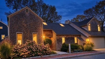 /international/us/33-union-street-newburyport-ma-110120585064/