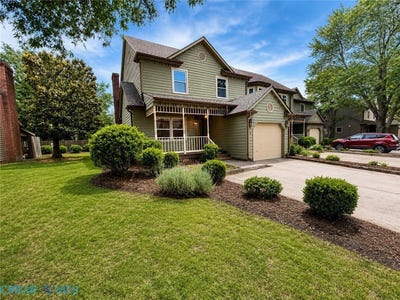 /international/us/8-heatherfield-court-kilmarnock-va-110108507462/