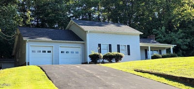 /international/us/149-sherwood-circle-ridgeway-va-110108984567/