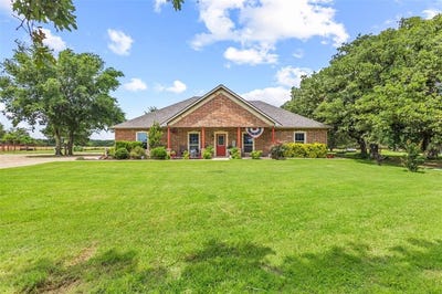 /international/us/394-private-road-217-ivanhoe-tx-110100145502/