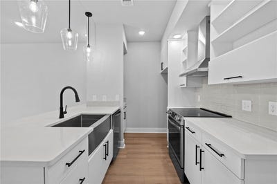 /international/us/3330-se-mp-parkway-bentonville-ar-110108256869/