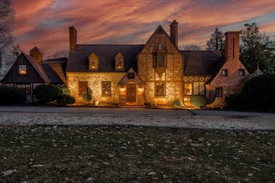 /international/us/1670-church-street-appomattox-va-110106498049/