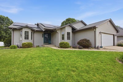 /international/us/1802-silver-hill-drive-urbana-il-110108552891/