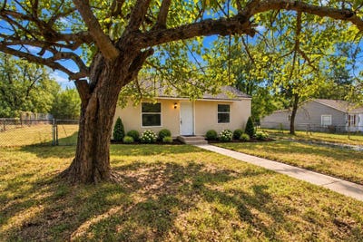 /international/us/1504-s-travis-avenue-denison-tx-110120020025/