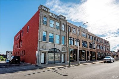 /international/us/221-elizabeth-street-utica-ny-110105776181/