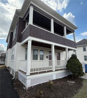 /international/us/130-wollaston-street-cranston-ri-110106819544/