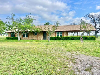 /international/us/870-farm-market-3302-hamilton-tx-110097825352/