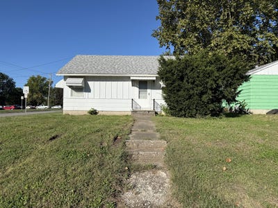 /international/us/1511-sharp-ave-marshall-mo-110120149521/