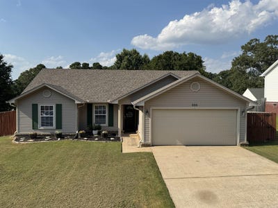 /international/us/228-sharon-oaks-ct-benton-ar-110101405347/