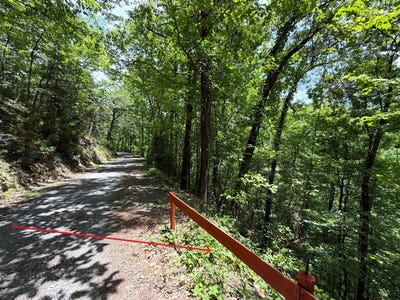/international/us/aintree-drive-lot-10-sevierville-tn-110108426201/