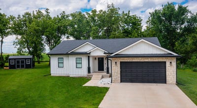 /international/us/301-north-street-sheldahl-ia-110108398649/
