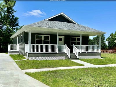 /international/us/908-s-16th-centerville-ia-110108141096/