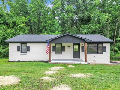 /international/us/216-ashcroft-drive-greenwood-sc-110108296405/