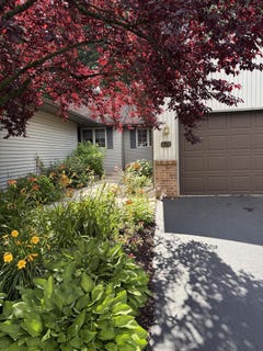 /international/us/828-highbanks-drive-allegan-mi-110108903443/