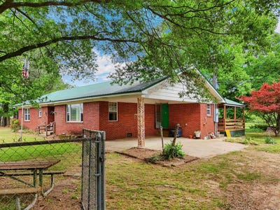 /international/us/1402-36-highway-mount-vernon-ar-110108093063/