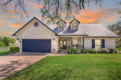 /international/us/101-western-spur-horseshoe-bay-tx-110106772533/