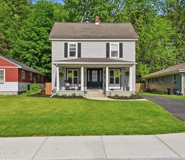 /international/us/775-central-parkway-schenectady-ny-110108209121/