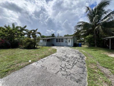 /international/us/5671-ne-8th-avenue-oakland-park-fl-110110167322/