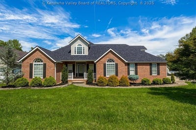 /international/us/395-oakwood-road-culloden-wv-110108552892/