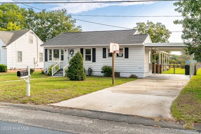 /international/us/911-cleveland-drive-kinston-nc-110120089577/