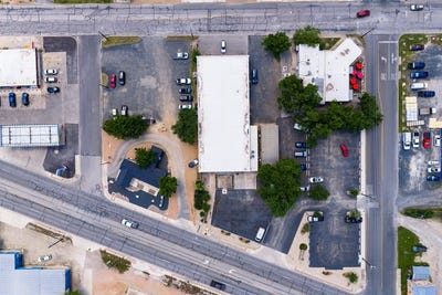 /international/us/1700-water-st-kerrville-tx-110108499629/