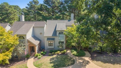 /international/us/345-archers-mead-williamsburg-va-110110279044/