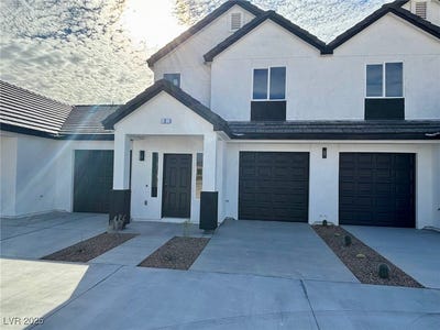 /international/us/384-e-erin-street-pahrump-nv-110097783102/