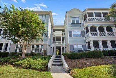 /international/us/1913-whitemarsh-way-savannah-ga-110120452138/