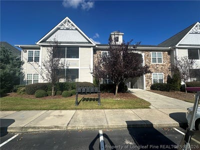 /international/us/330-gallery-drive-spring-lake-nc-110105633740/