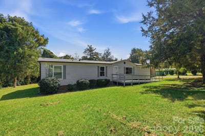 /international/us/6017-frazier-drive-davidson-nc-110120497161/