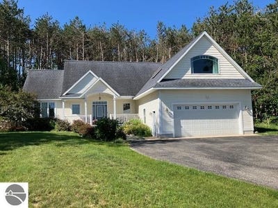 /international/us/4838-keaton-lane-106-petoskey-mi-110101636751/