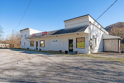 /international/us/3199-north-fork-rd-elliston-va-110095454305/?lang=en
