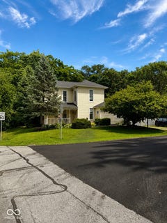 /international/us/702-washington-street-burlington-in-110109158652/