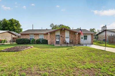 /international/us/408-grandview-drive-granbury-tx-110108583944/