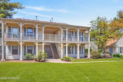 /international/us/318-wycoff-way-w-east-brunswick-nj-110107829380/