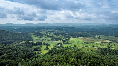 /international/us/1650-rimrock-ln-independence-va-110101491781/?lang=es
