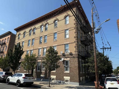 /international/us/604-21st-st-union-city-nj-110101433838/?lang=en