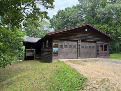 /international/us/1942-70th-avenue-osceola-wi-110119713823/