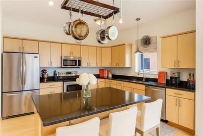 /international/us/270-4th-street-e-saint-paul-mn-110099527107/?lang=id