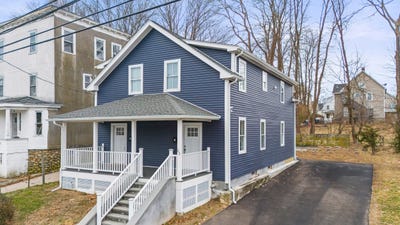 /international/us/23-moore-avenue-new-london-ct-110096895191/