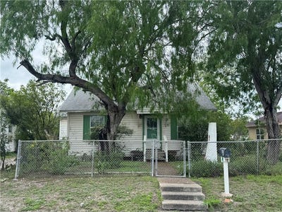/international/us/635-victoria-avenue-taft-tx-110107569074/