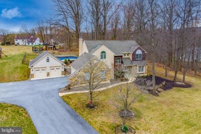 /international/us/118-barton-drive-spring-city-pa-110098426522/